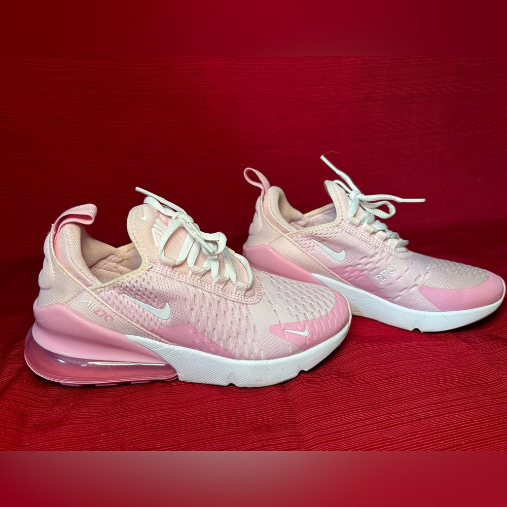 Nike Airmac 270 “Big Kids Size 4”